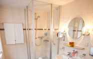 In-room Bathroom 2 Hotel Ochsen