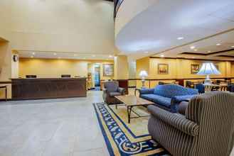 Lobi 4 La Quinta Inn & Suites by Wyndham Mt. Laurel - Philadelphia