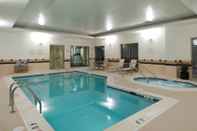 Swimming Pool SpringHill Suites Marriott Norfolk Old Dominion University