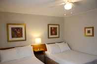 Bedroom 2400 Motel