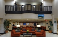 Lobby 4 Wingate By Wyndham Regina