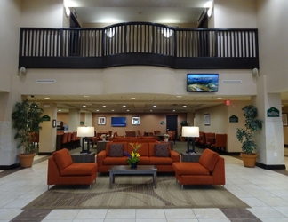 Lobby 2 Wingate By Wyndham Regina