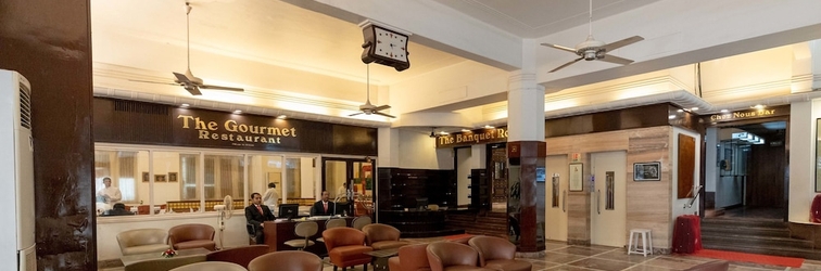 Lobby West End Hotel