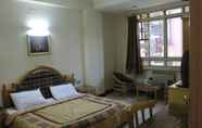 Bedroom 2 Hotel Sunstar Residency
