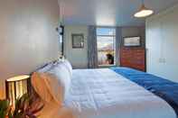 Bedroom Spinnaker Bay Apartments