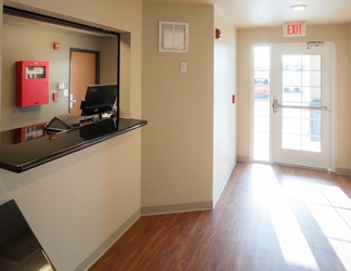 Lobby 2 WoodSpring Suites Fort Worth Trophy Club