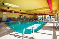 Swimming Pool Comfort Suites Oshkosh