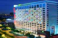 ภายนอกอาคาร Holiday Inn Shanghai Pudong Nanpu, an IHG Hotel