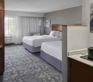 Bedroom 6 Courtyard by Marriott Paramus