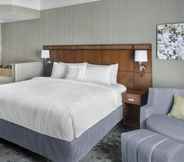 Bedroom 4 Courtyard by Marriott Paramus