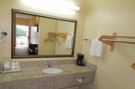 In-room Bathroom Homegate Inn and Suites