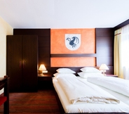 Bedroom 5 Hotel Schrofenstein