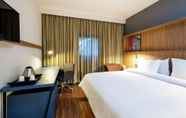 Bedroom 6 Hampton by Hilton Guarulhos Airport