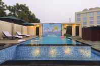 Swimming Pool Royale Sarovar Portico Agra