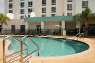 Swimming Pool Springhill Suites by Marriott Orlando Airport