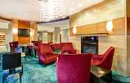 Lobi 5 SpringHill Suites by Marriott Fresno