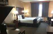 Bedroom 7 Expressway Suites Fargo