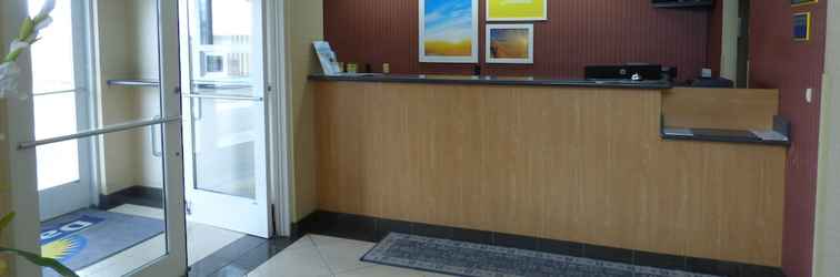 Lobby Days Inn by Wyndham Brigham City