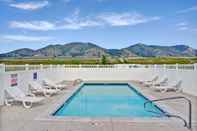 Swimming Pool Days Inn by Wyndham Brigham City