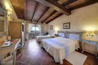 Bedroom 4 COLONNA RESORT, a Colonna Luxury Beach Hotel, Porto Cervo