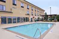 Kolam Renang Holiday Inn Express Wichita Falls, an IHG Hotel