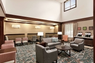 Lobi Hampton Inn & Suites Washington-Dulles International Airport