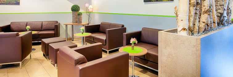 Lobi B&B Hotel Berlin City-Ost