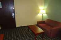 Common Space Town House Extended Stay Hotel Downtown