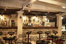 バー、カフェ、およびラウンジ Paxos Club Resort & Spa