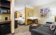 Common Space 7 SpringHill Suites by Marriott Wheeling Tridelphia Area