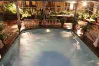 Swimming Pool Hotel Kohinoor Continental, Airport