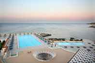 Swimming Pool Eden Roc Resort Hotel