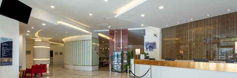 Lobby Holiday Inn Exp Wujiaochang, an IHG Hotel