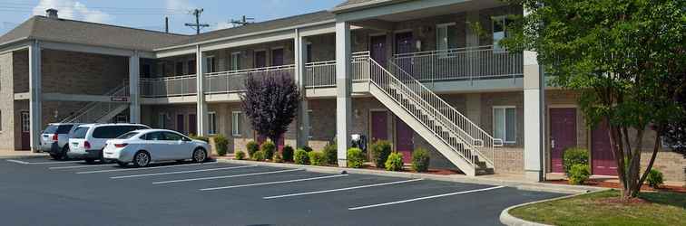 Exterior Affordable Corporate Suites of Salem