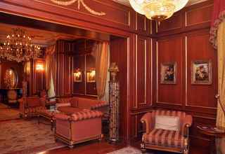 Lobi 4 Grand Hotel Wagner