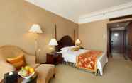 Kamar Tidur 6 Grand Royal Hotel