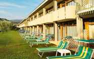 Swimming Pool 3 Parkhotel Oasi