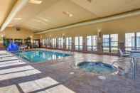 Kolam Renang Comfort Inn & Suites Russellville I-40