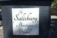 Bangunan The Salisbury Hotel