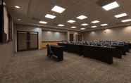 Functional Hall 6 Springhill Suites by Marriott Ridgecrest