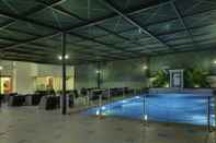 Swimming Pool The Pride Hotel Chennai