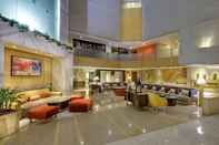 Lobby Pride Plaza Hotel, Ahmedabad