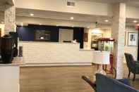 Lobby SureStay Plus Hotel by Best Western Southern Pines Pinehurst