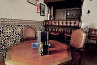 Bar, Cafe and Lounge Hotel Rainha Santa Isabel