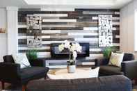 Lobby Microtel Inn & Suites by Wyndham York