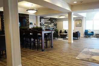 Lobby 4 Microtel Inn & Suites by Wyndham York