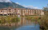 Bangunan 6 Executive Suites Hotel & Resort, Squamish