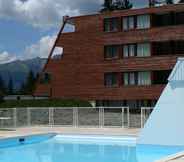 Swimming Pool 2 Arcadien Hôtel & Spa