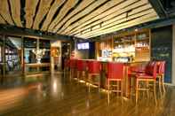 Bar, Kafe, dan Lounge Grand Victoria Hotel