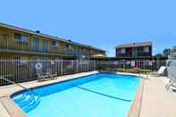 Swimming Pool Oasis Inn Sacramento - Elk Grove